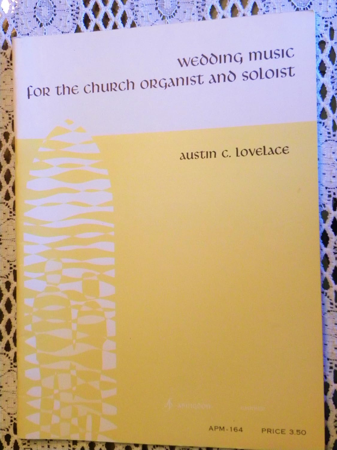 Wedding Music for the Church Organist and Soloist {Apm-164}